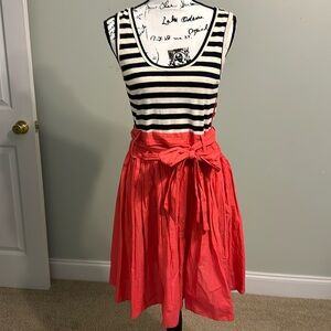Theme dress